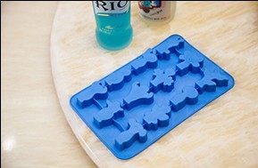 硅胶冰格与硅胶蛋糕模 有何相同特点与差别 汉川