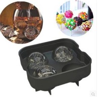 【四孔硅胶冰球】已经出货,汉川实业不断创新.给客户以优质的服务