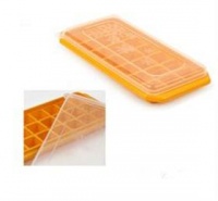 硅胶冰格,冰球等硅胶制品外观变黄原因分析,汉川硅胶!