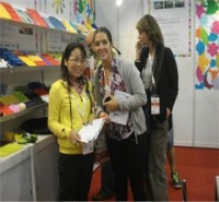 美国客户礼品展定制汉川创意硅胶冰格,体现外形结构设计及产品外形图案设计有创新.