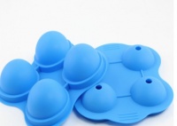 来自英国的客户重视硅胶冰格厂家汉川的设计能力,外形和品质是关键!