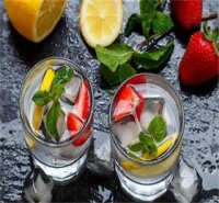 #冰块百科# 夏季常见的冰块,用硅胶冰格简单制作!发展史如何?