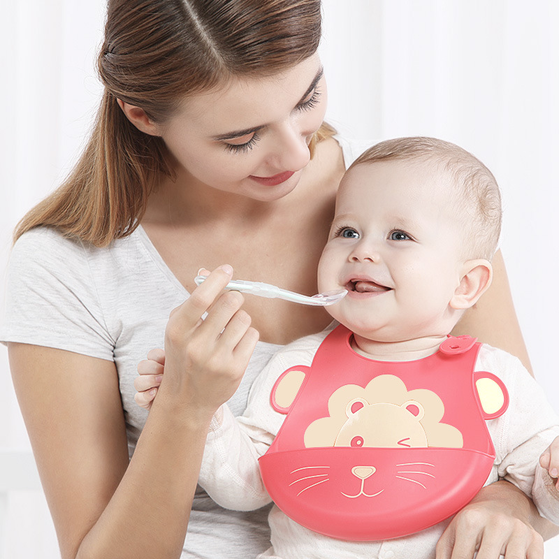 硅胶围兜是什么?看完你就懂了