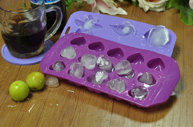 15连心形硅胶冰格