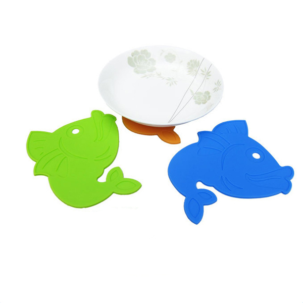 年年有鱼款卡通硅胶餐垫 硅胶餐垫批发 硅胶餐垫生产厂家