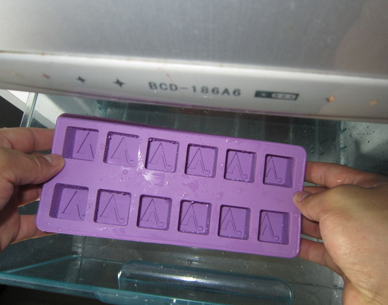 冰箱硅胶制冰格 冰箱硅胶制冰格