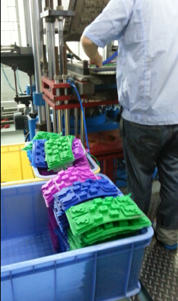 硅胶制冰格厂 硅胶制冰格厂