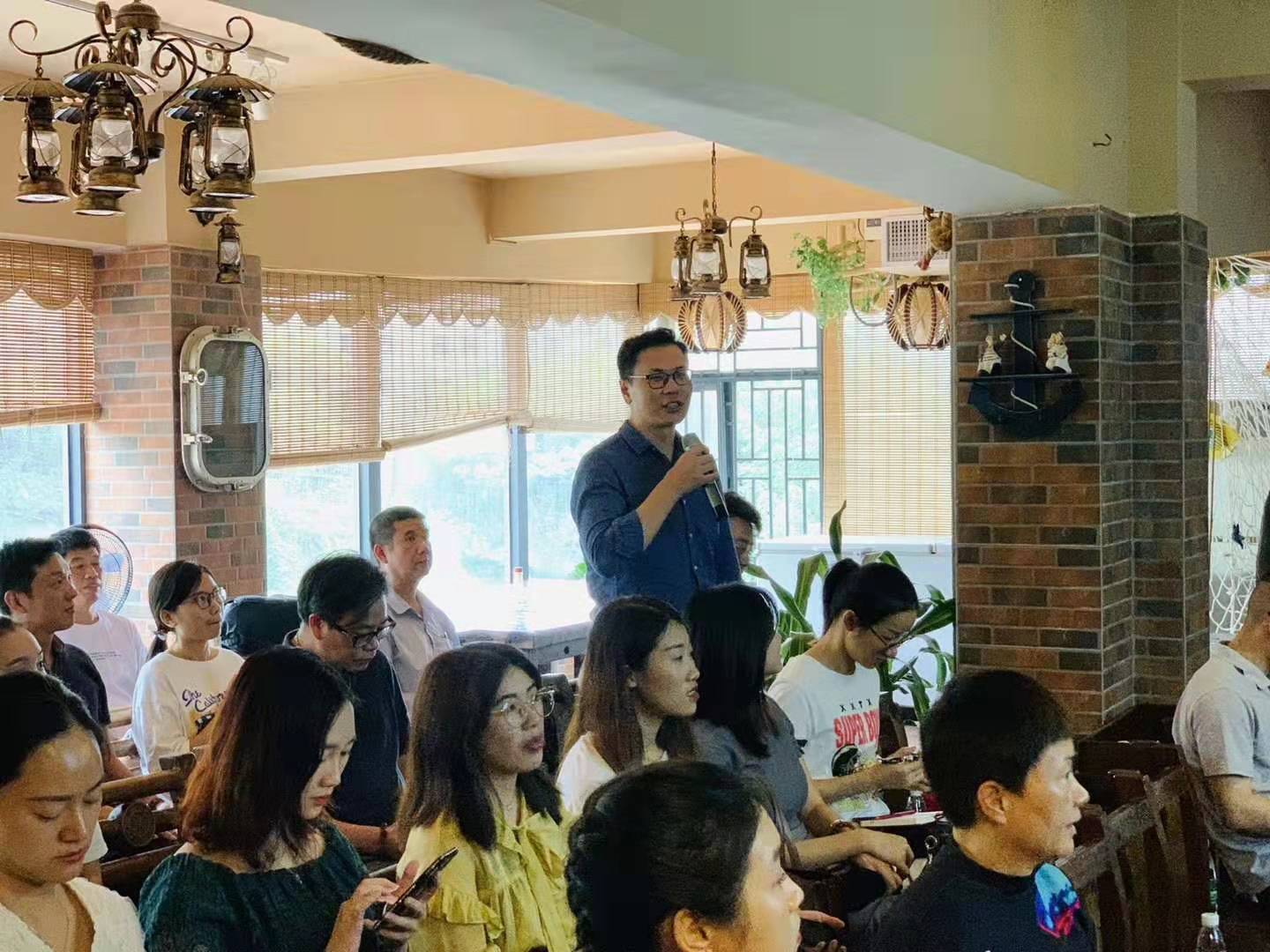 防摔硅胶奶瓶厂家 防摔硅胶奶瓶厂家